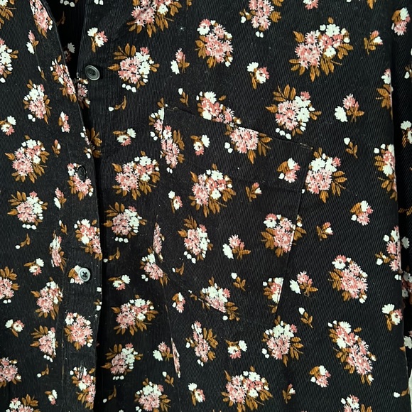 Corduroy Daily Shirt in Homestead Bouquet - Picture 3 of 3